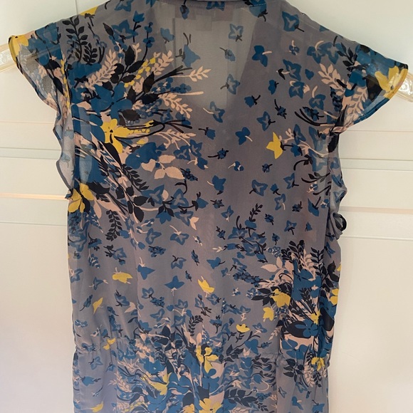 LOFT XS Petite top. Great for work! - Picture 1 of 2